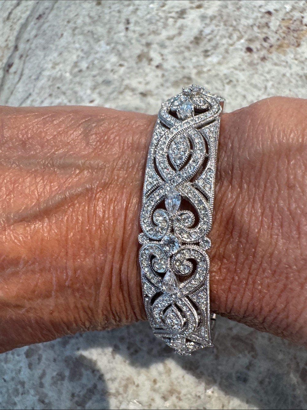 Nadri Vintage Style Victorian Filigree Pave Crystal Hinge Bangle - Picture 5 of 11